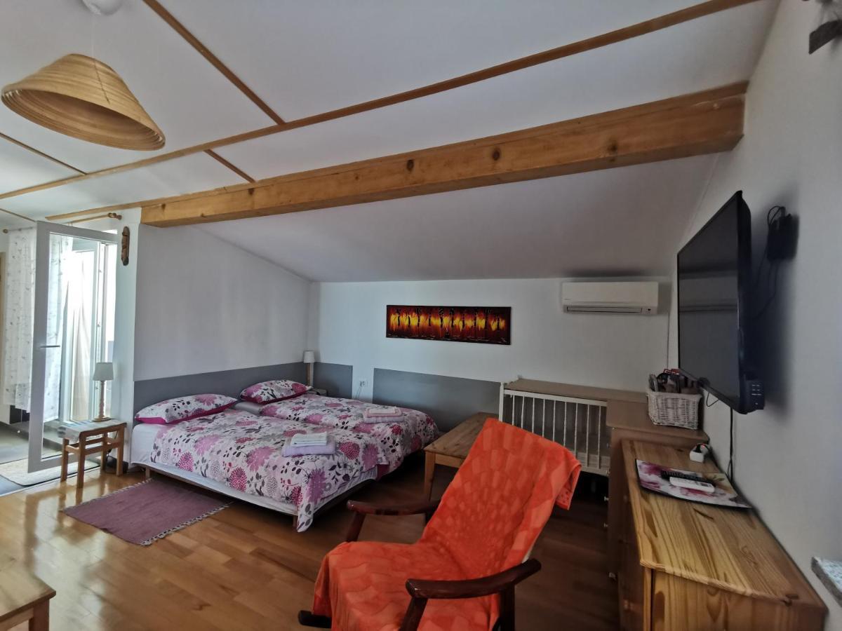 Anita Studio Apartment With Terrace Rijeka Exteriér fotografie
